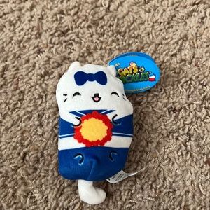 Cats VS Pickles Pom-paws #113 NWT